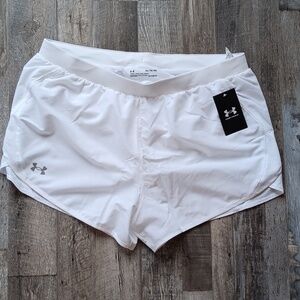 NWT! Under Armour Fly By White Athletic Shorts XL